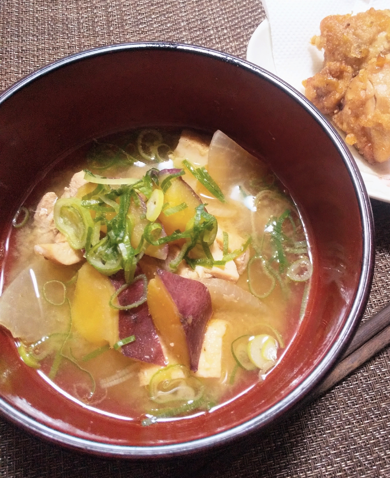 減塩味噌で作ってみた!!身体が暖まるさつま汁♪