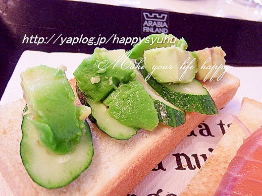 アボカドとキュウリのトースト☆緑を楽しむ