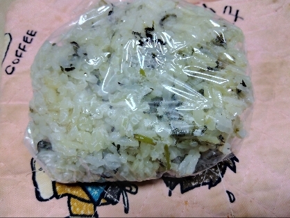 余ったひじきの煮物で…ピリ辛ひじき混ぜご飯♡
