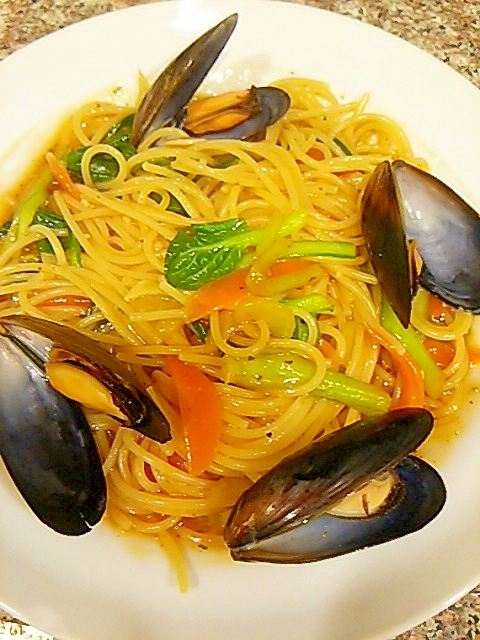 ムール貝と小松菜のトマトパスタ レシピ 作り方 By 櫻井愛 楽天レシピ ムール貝と小松菜のトマトパスタ レシピ 作り方 By 櫻井愛 楽天レシピ