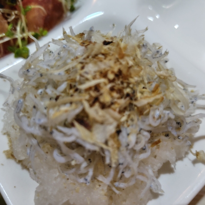 素朴♪しらすおかかおろし