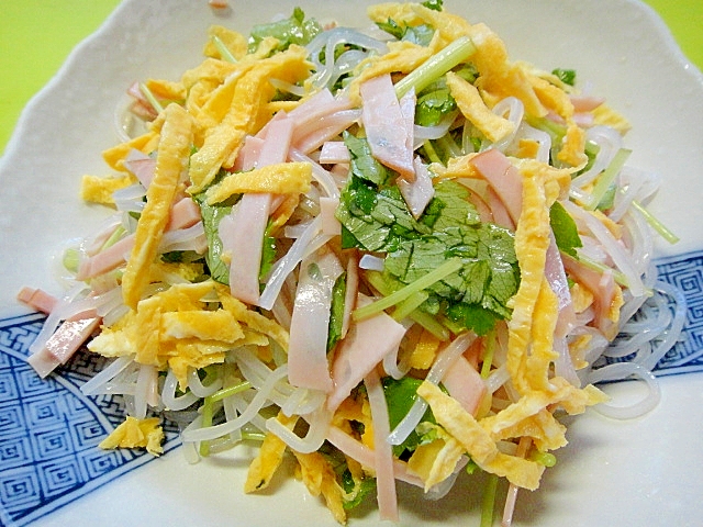 三つ葉とハムの春雨サラダ レシピ 作り方 By Mint74 楽天レシピ 三つ葉とハムの春雨サラダ レシピ 作り方 By Mint74 楽天レシピ