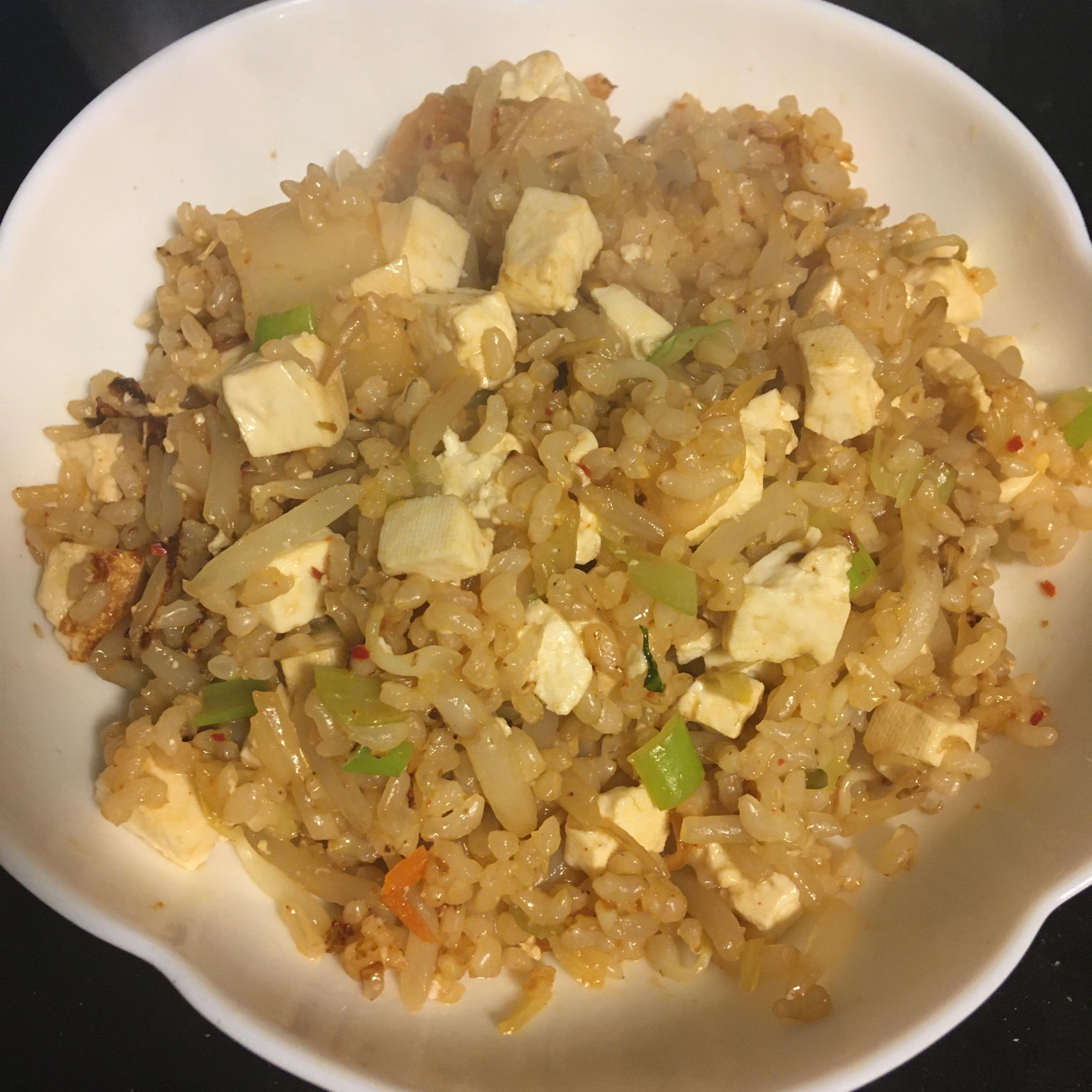 豆腐、もやし、ねぎの玄米キムチチャーハン
