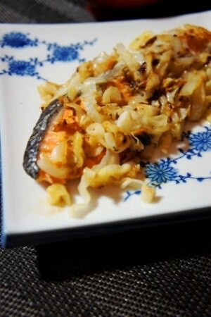 フライパンで簡単、鮭のちゃんちゃん焼き風 レシピ・作り方 by