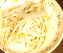 レンジ♡レモンでさっぱり♡豆もやしのレモンナムル
