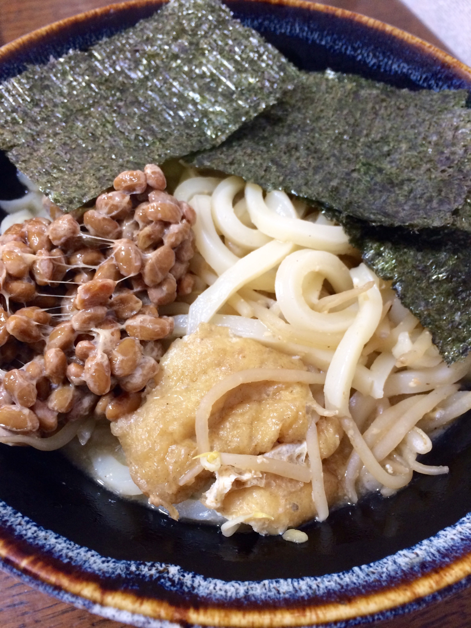 味噌煮込みうどん、納豆乗っけ