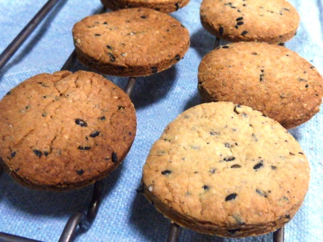 おからパウダーでサクサク 黒ゴマクッキー レシピ 作り方 By Roze Pi 楽天レシピ