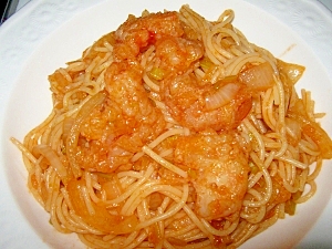 残りのエビチリで、パスタ