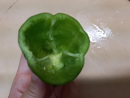 ピーマンの簡単な種の取り方 レシピ 作り方 By Nail Love 666 楽天レシピ ピーマンの簡単な種の取り方 レシピ 作り方 By Nail Love 666 楽天レシピ