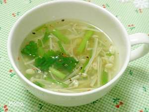 根みつばとえのきの生姜スープ