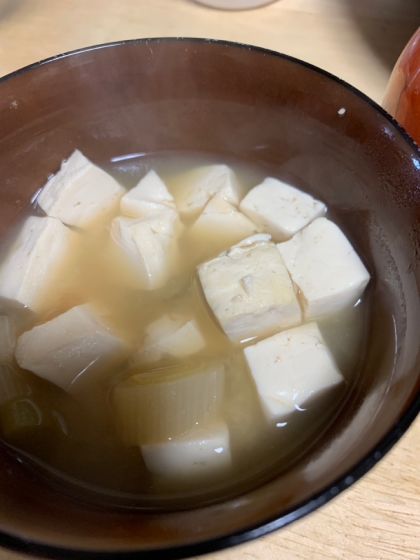 牛豚ミンチと玉ねぎと豆腐のお味噌汁