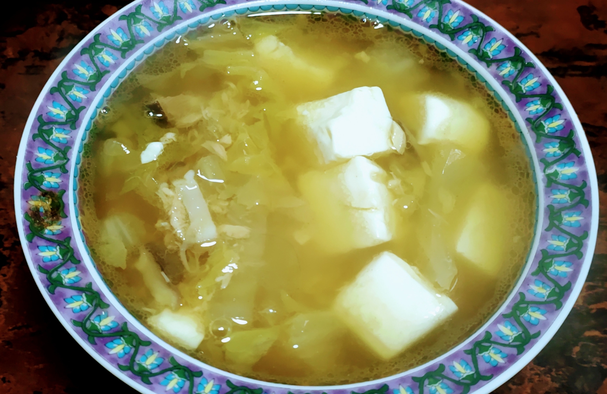 白菜とツナと豆腐のスープ