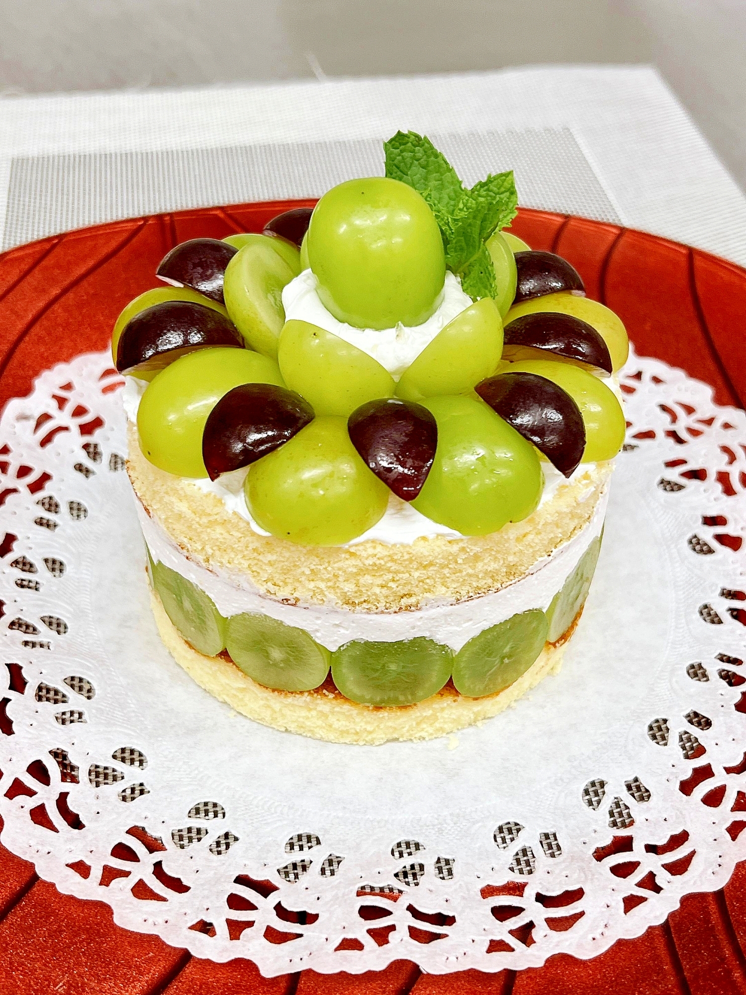 市販で簡単!シャインマスカットのケーキ