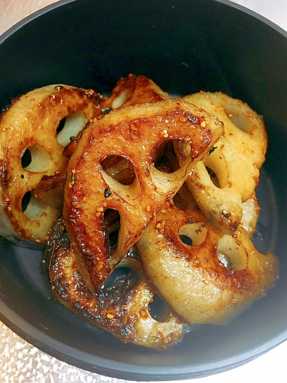 七味唐辛子がポイント レンコンのバター醤油焼き レシピ 作り方 By Ayatoy 楽天レシピ