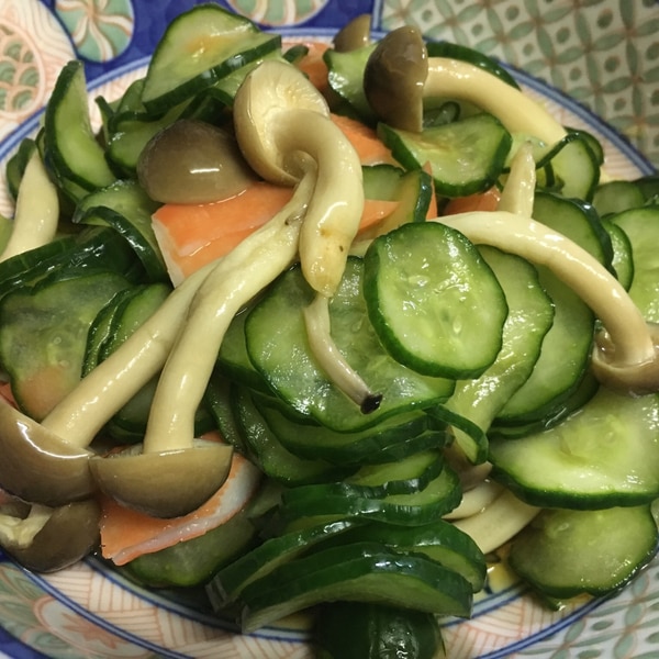 きゅうりの酢の物 カニカマ しめじ入り レシピ 作り方 By みのりのあき 楽天レシピ きゅうりの酢の物 カニカマ しめじ入り レシピ 作り方 By みのりのあき 楽天レシピ