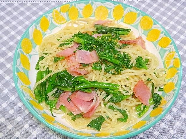 菜の花とベーコンの白だし焼きそば