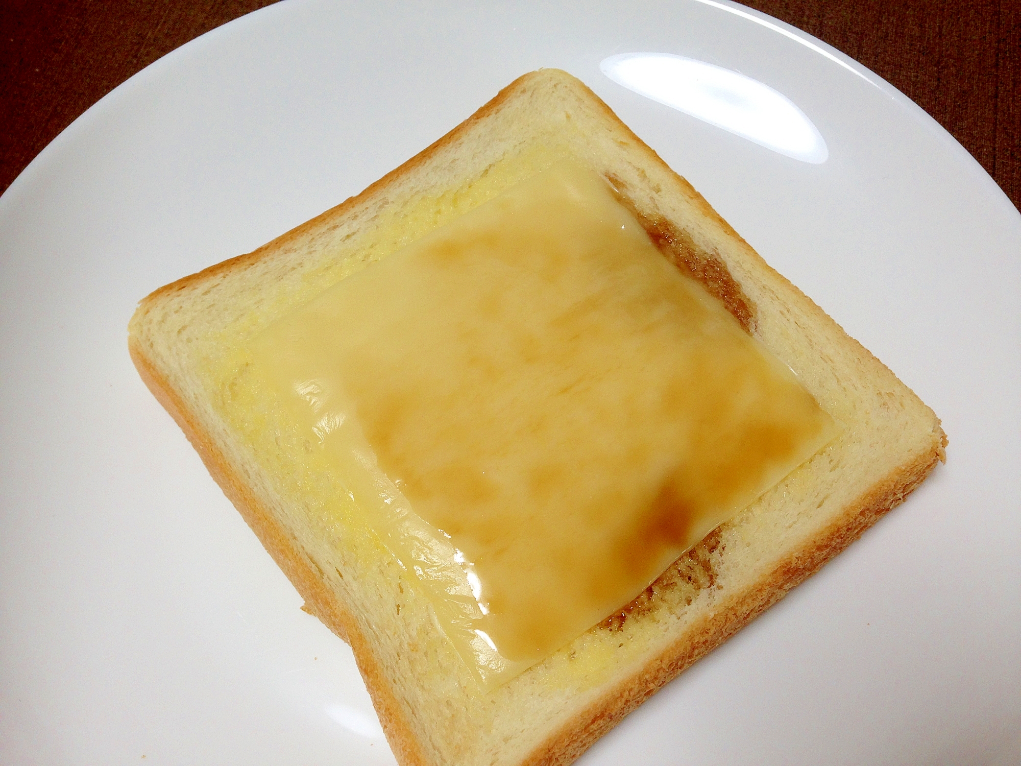 朝食に☆メープルチーズトースト