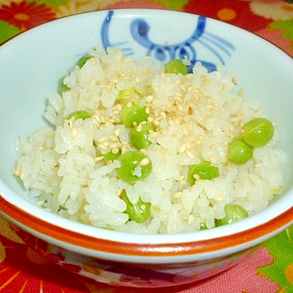 手軽で簡単☆こぶ茶で炊いた豆ごはん♪