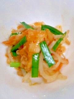 もやしとキムチの和えもの
