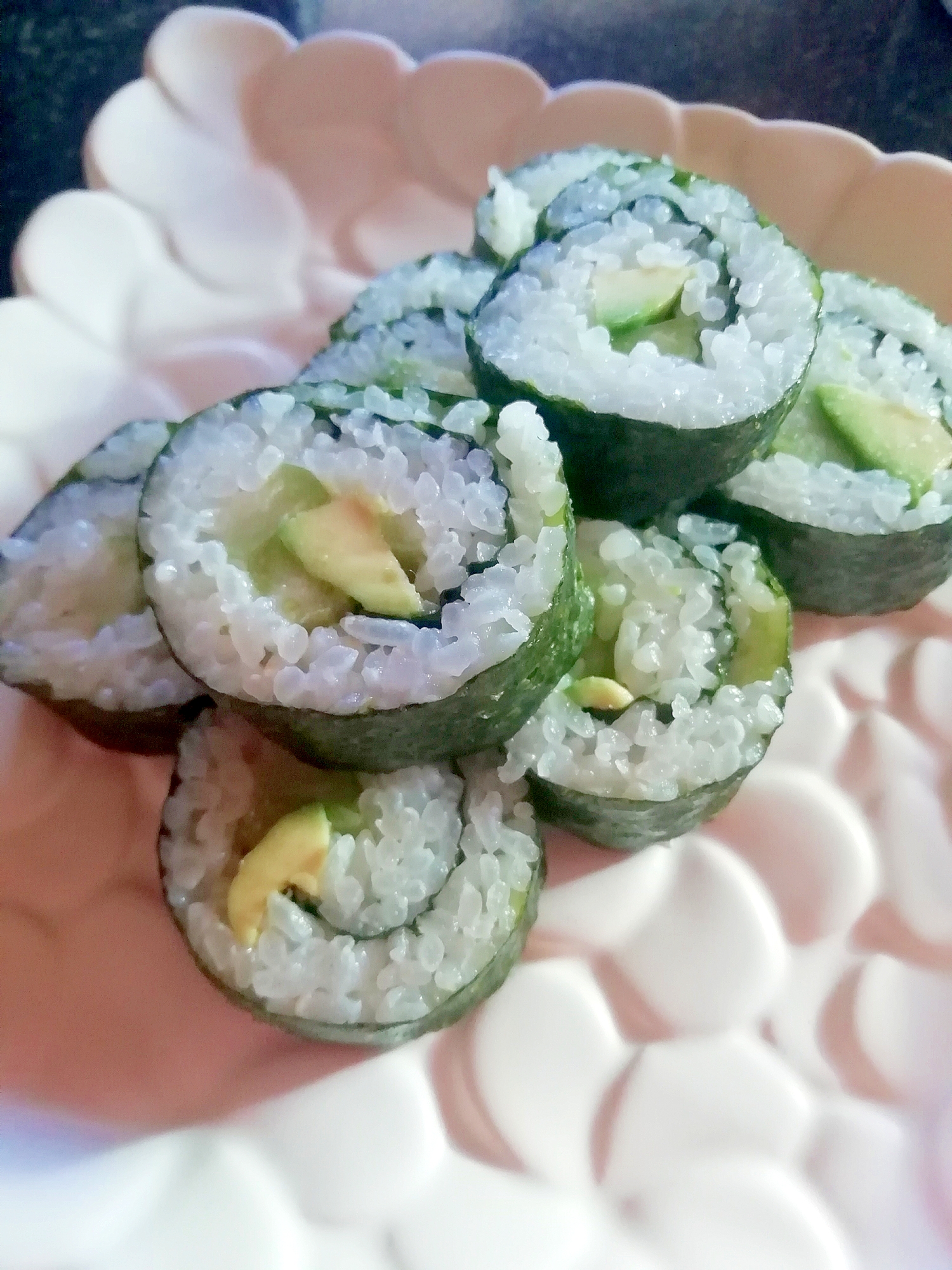 和食料理 セロリの漬物でアボカドロール レシピ 作り方 By 料理初心者のレシピです 楽天レシピ 和食料理 セロリの漬物でアボカドロール レシピ 作り方 By 料理初心者のレシピです 楽天レシピ