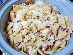 本格派 土鍋で作るたけのこご飯 レシピ 作り方 By Akiko Luck 楽天レシピ 本格派 土鍋で作るたけのこご飯 レシピ 作り方 By Akiko Luck 楽天レシピ