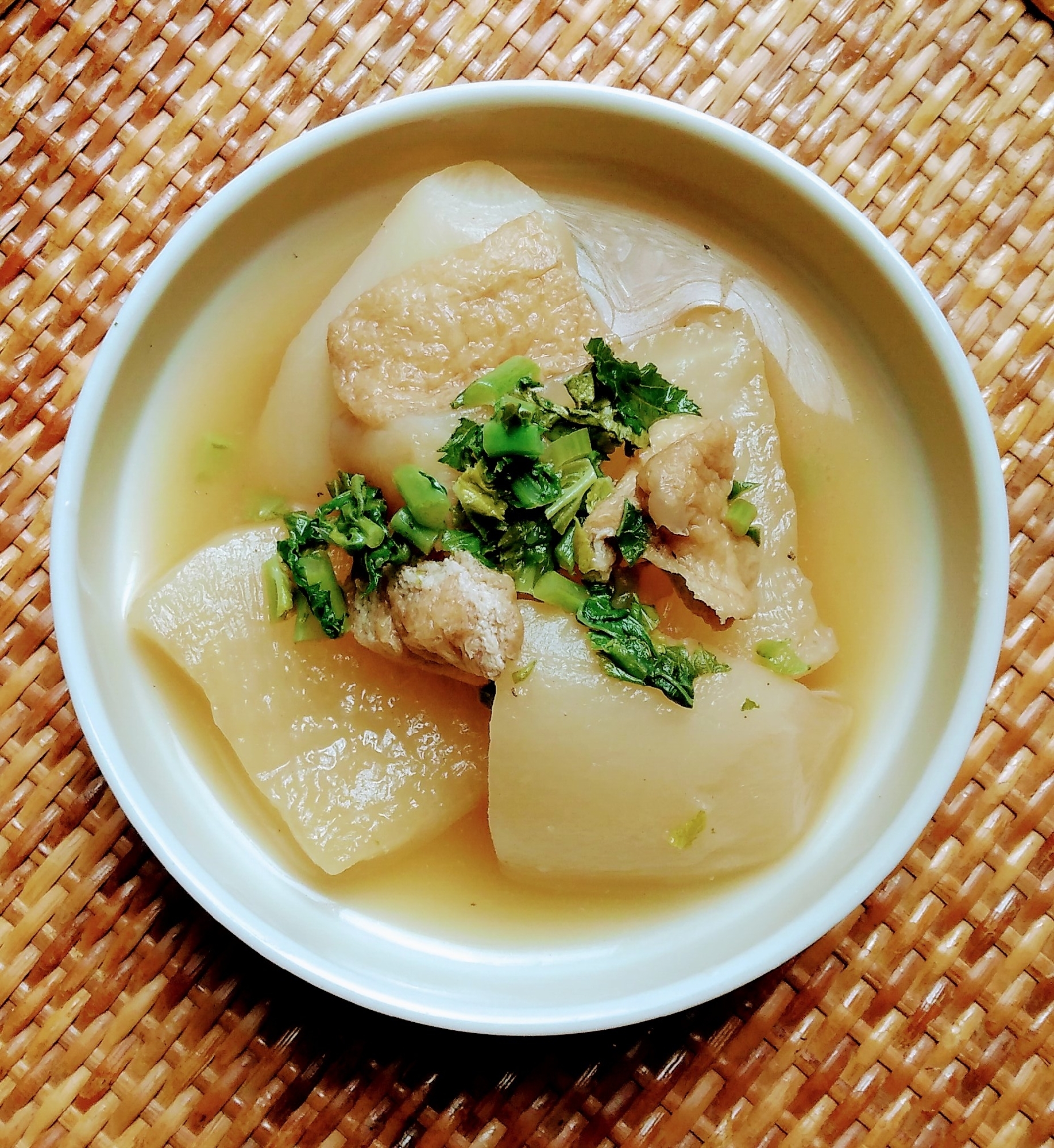 圧力鍋で ！大根と油揚げの煮物