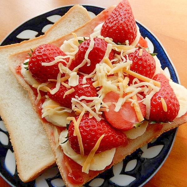 ５分！？+チーズ❤ジャムでフルーツサンド♪（苺）