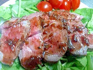 一石二鳥 同じフライパンでローストビーフのタレ レシピ 作り方 By クウォター 楽天レシピ