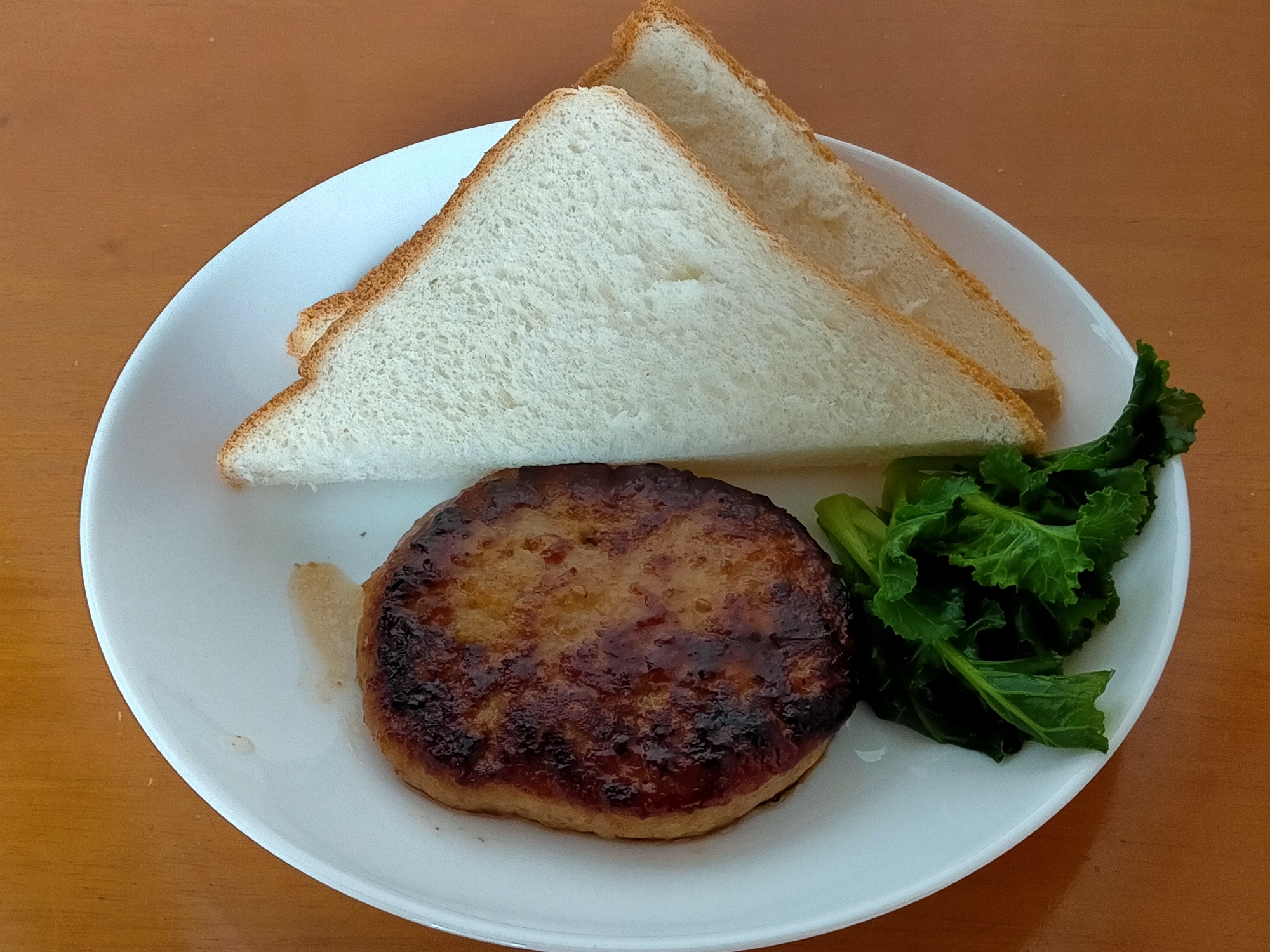 ハンバーグとプチベールのモーニングプレート