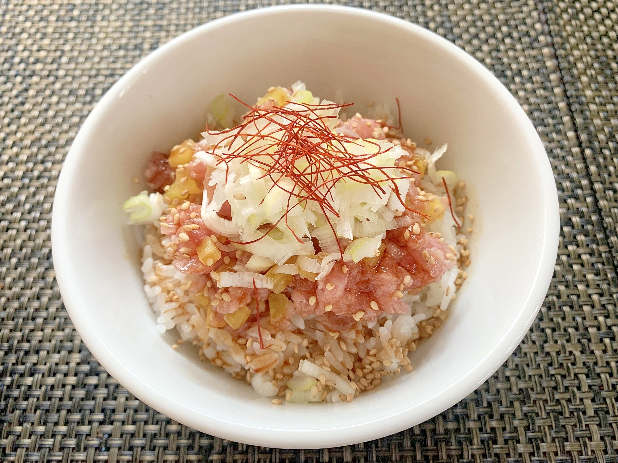 コチュジャンたれ！とろたく丼