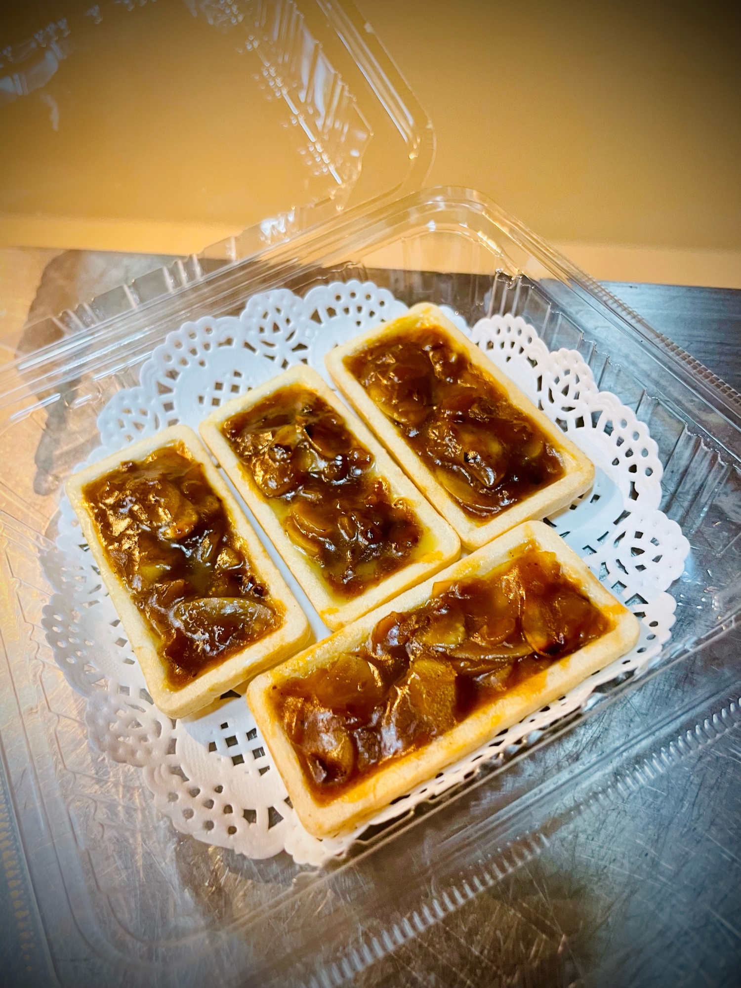 余ったモナカの皮で♪あまり物フロランタン