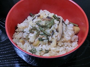 山菜と椎茸の炊き込みご飯