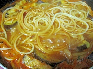 ＜激辛風＞お鍋の素で作るスープスパゲティ