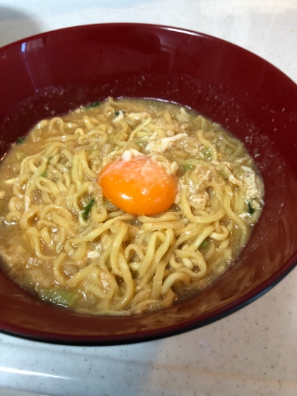 卵入り サッポロ一番みそラーメンアレンジ レシピ 作り方 By えびんげん 楽天レシピ