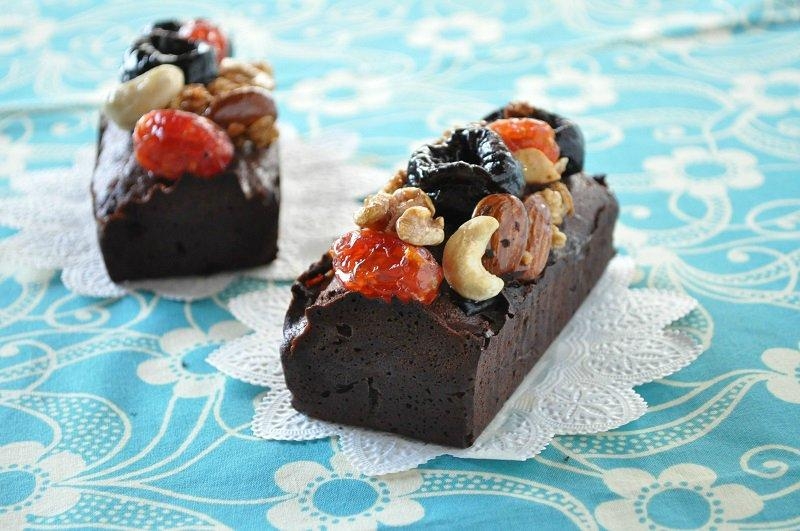 ビターでハニーなチョコレートケーキ