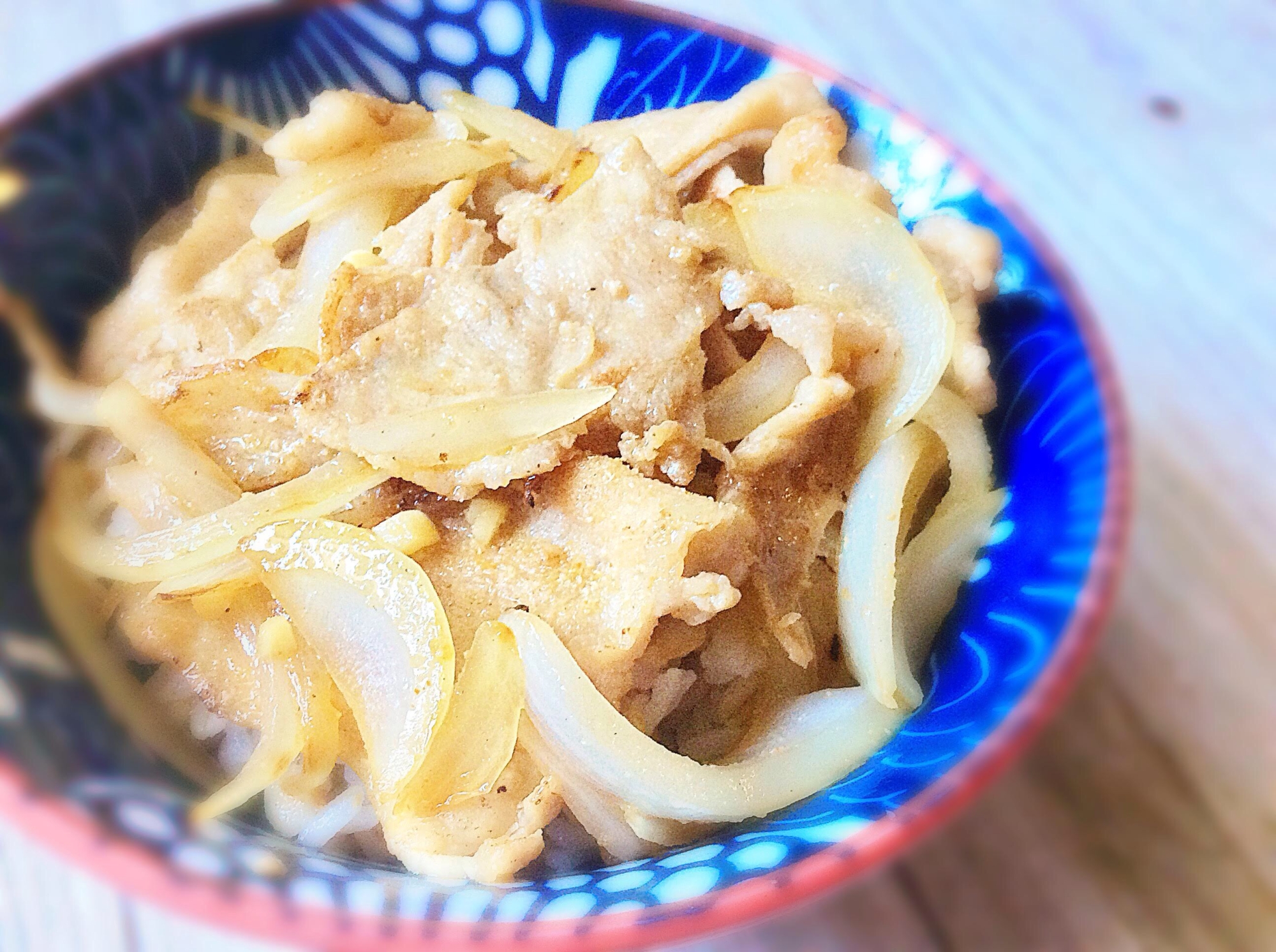 スタミナたっぷり☆塩にんにくダレの豚丼♩