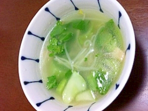 スグできちゃう★青梗菜ともやしの中華スープ