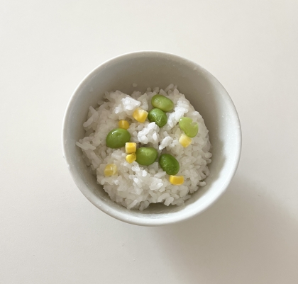 とうもろこしと塩えんどう豆のご飯