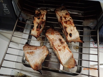 イシモチ鰈で作りました。塩焼き美味しいですね。