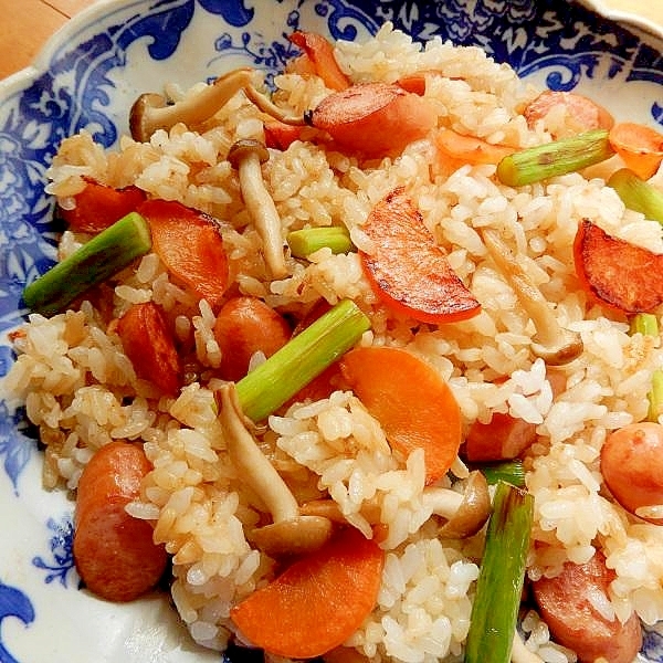 ５分！？醤油味❤ニンニクの芽で焼き飯チャーハン♪