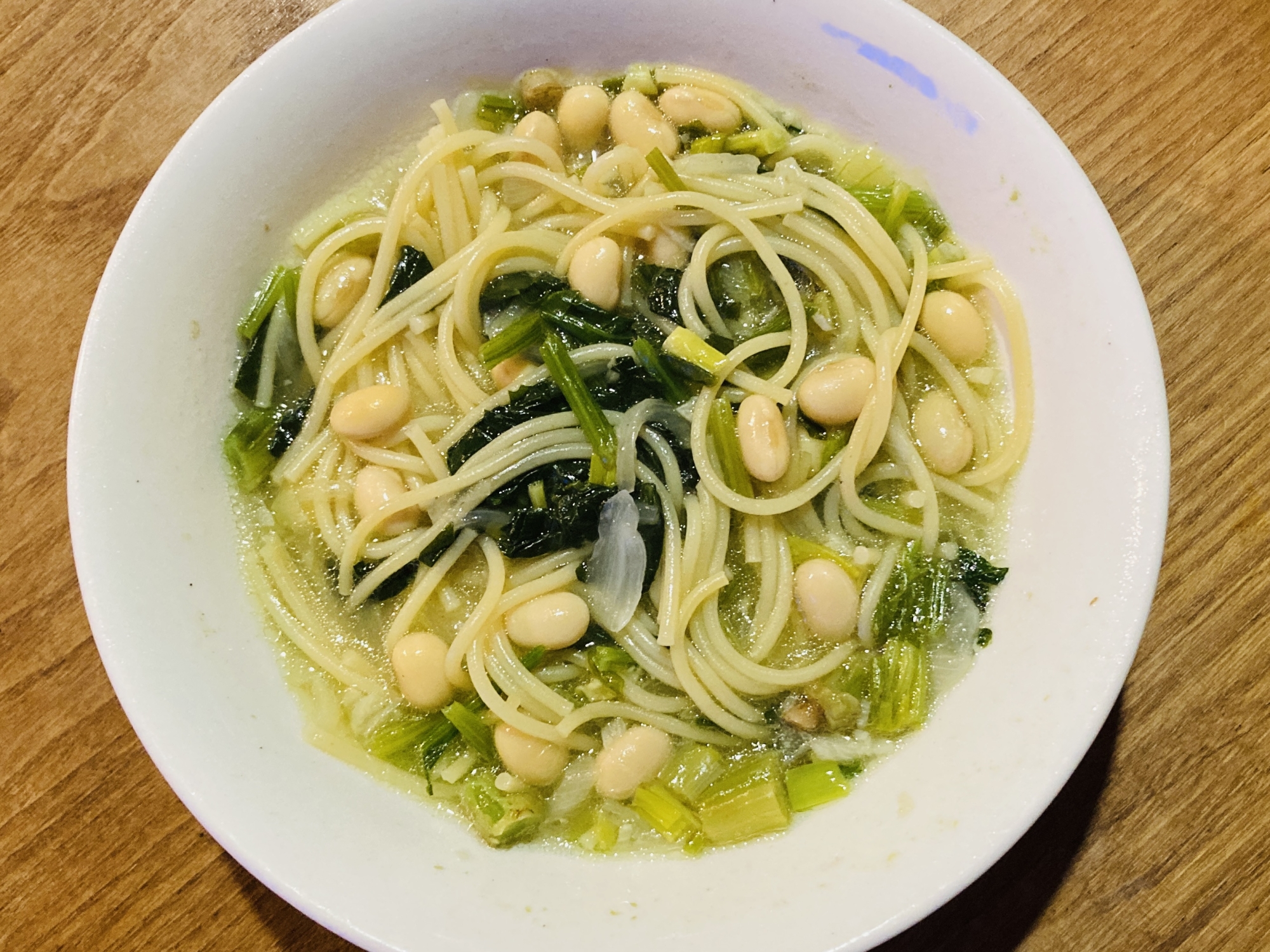 ほうれん草と大豆のスープパスタ