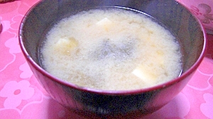 豆腐とめかぶとろろの味噌汁 レシピ 作り方 By Luckin1217 楽天レシピ