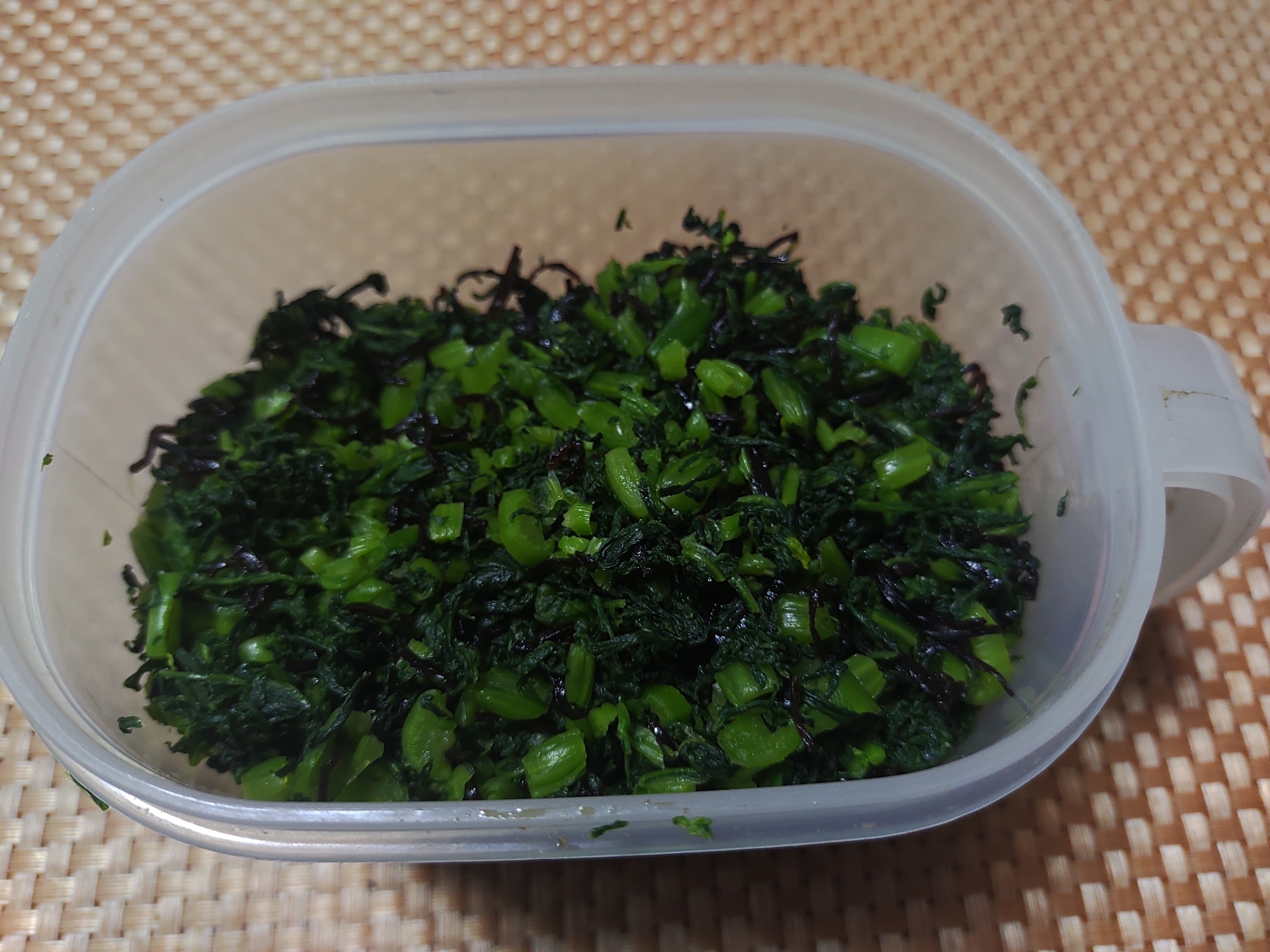 大根の葉の塩昆布和え