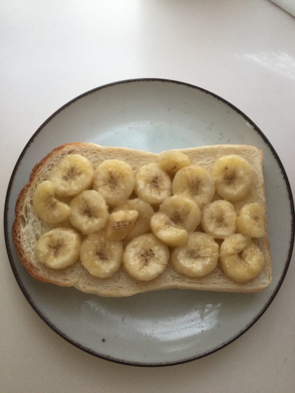 朝食やおやつに‼バナナバタートースト