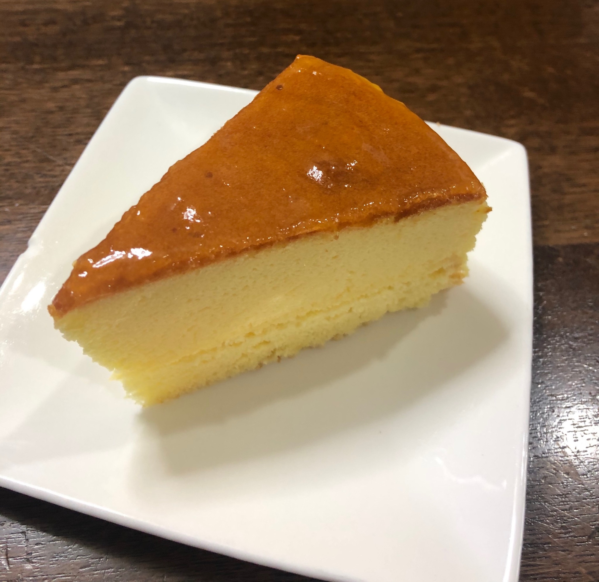 生地から作る本格チーズケーキ