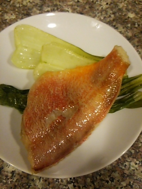 赤魚とチンゲン菜のガラスープ煮