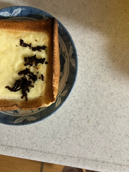 チーズトーストアレンジ 昆布佃煮のせて