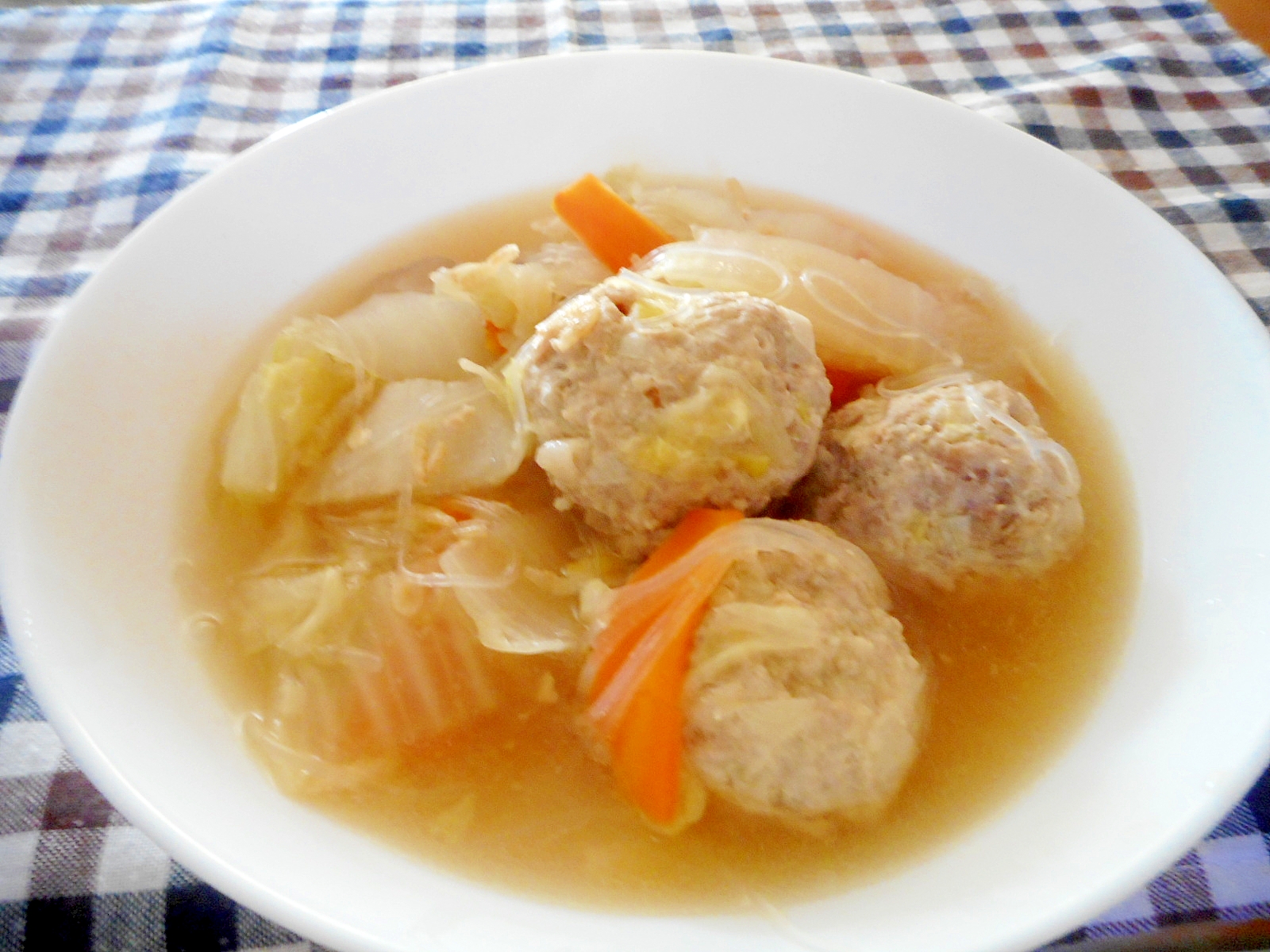 白菜と肉団子の春雨スープ、アミエビ風味