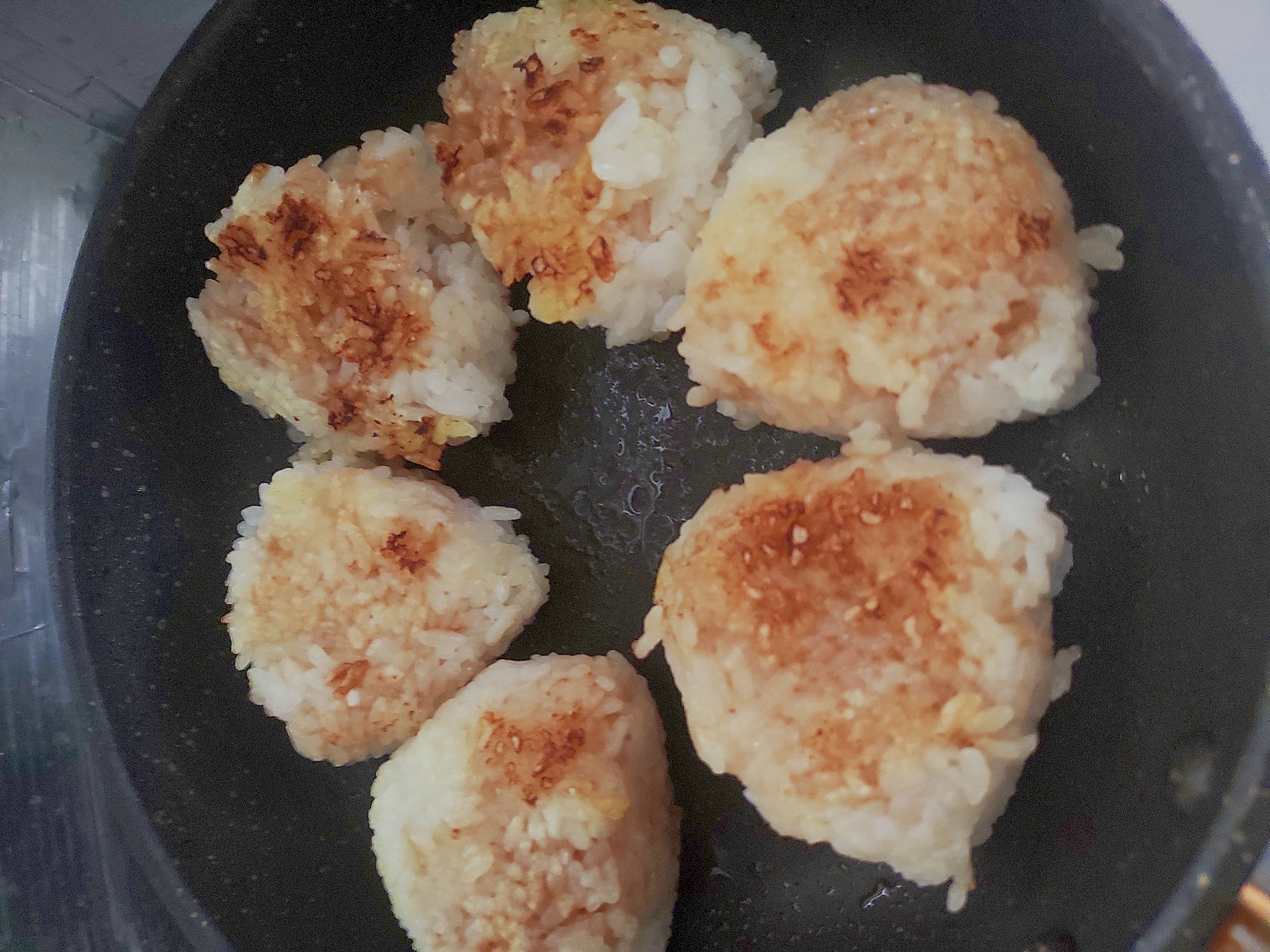 餃子のタレで焼きおにぎり