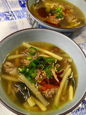 牛バラ竹の子ピリ辛スープ